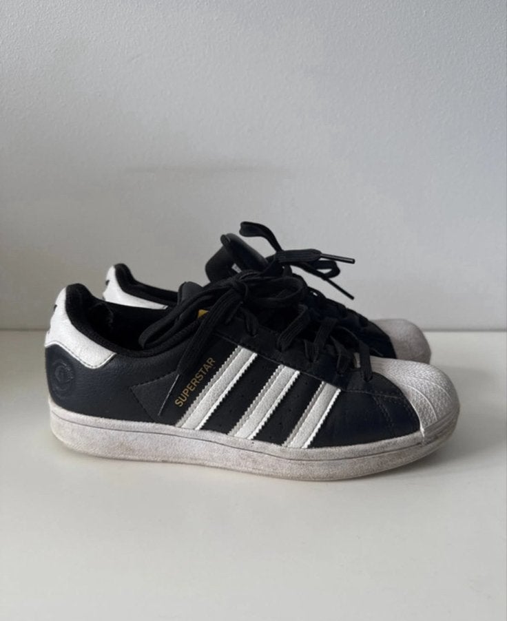 Adidas Superstar sneakers zwart wit maat 37 1/3, Ophalen of Verzenden, Gedragen, Zwart, Sneakers of Gympen