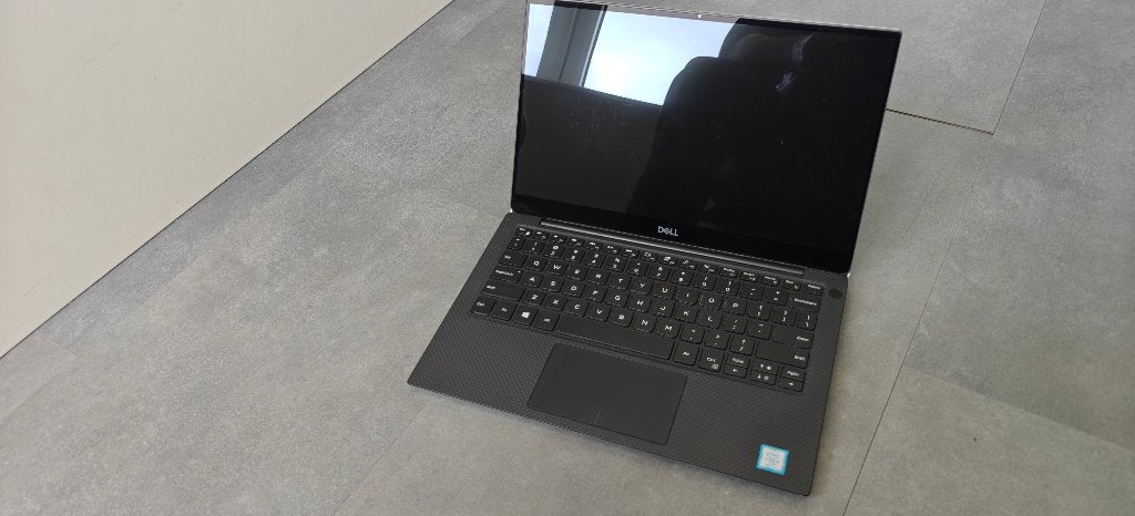 **DEFECT**  Dell XPS 13, i7, Touchscreen, 2 tot 3 Ghz, Qwerty, 13 inch, Met touchscreen