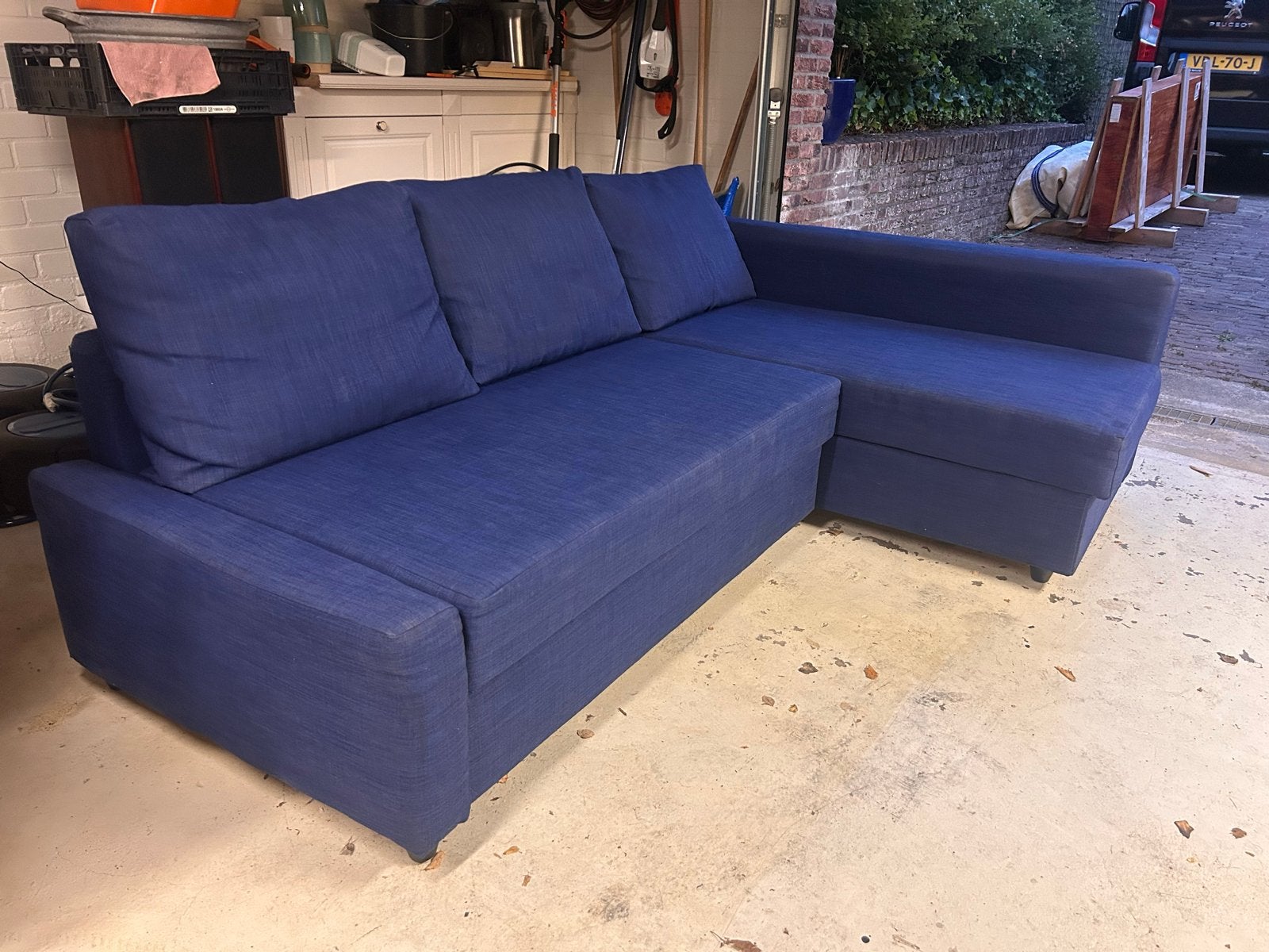 IKEA FRIHETEN Hoekbank - Donkerblauw, met opbergruimte, Huis en Inrichting, Banken | Bankstellen, Ophalen, Gebruikt, 100 tot 125 cm