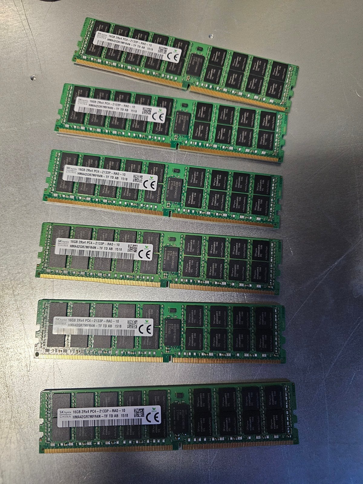 32x DDR4 16GB DDR4 PC4 2133MT/s DIMM ECC REG DUAL-RANK, Server, DDR4, Ophalen of Verzenden, Zo goed als nieuw