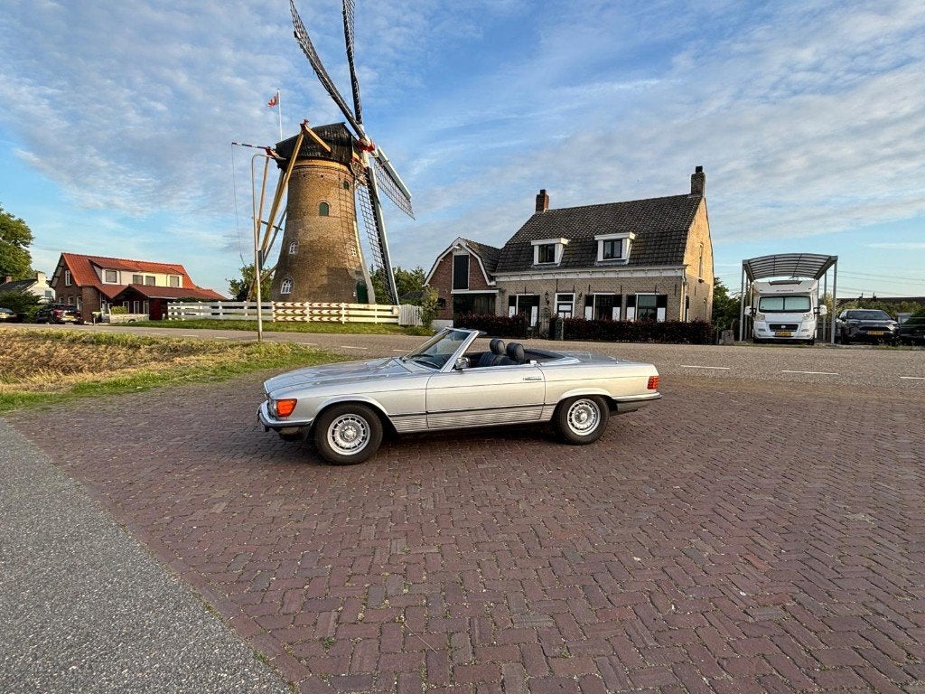 Zeer Nette Mercedes-Benz SL 2.7 280 SL AUT 1982 Grijs, Auto's, Mercedes-Benz, Automaat, Achterwielaandrijving, Cabriolet, Leder