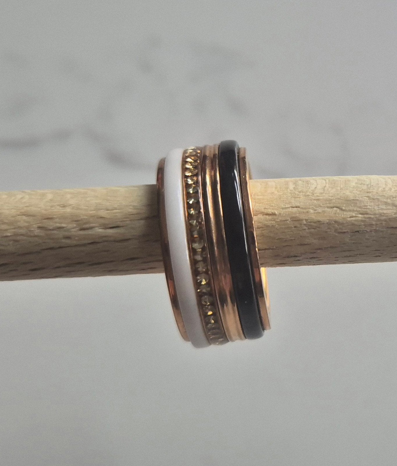 IXXXI ring 17,5 cm, Sieraden, Tassen en Uiterlijk, Ringen, Overige materialen, Overige kleuren, Ophalen of Verzenden, Zo goed als nieuw
