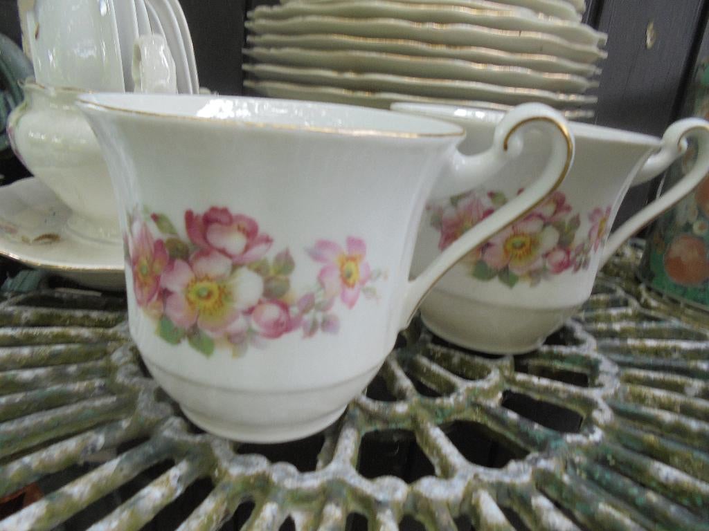 2 hele grote koppen met roze/gele Appel bloesem Bavaria, Antiek en Kunst, Antiek | Servies los, Ophalen of Verzenden