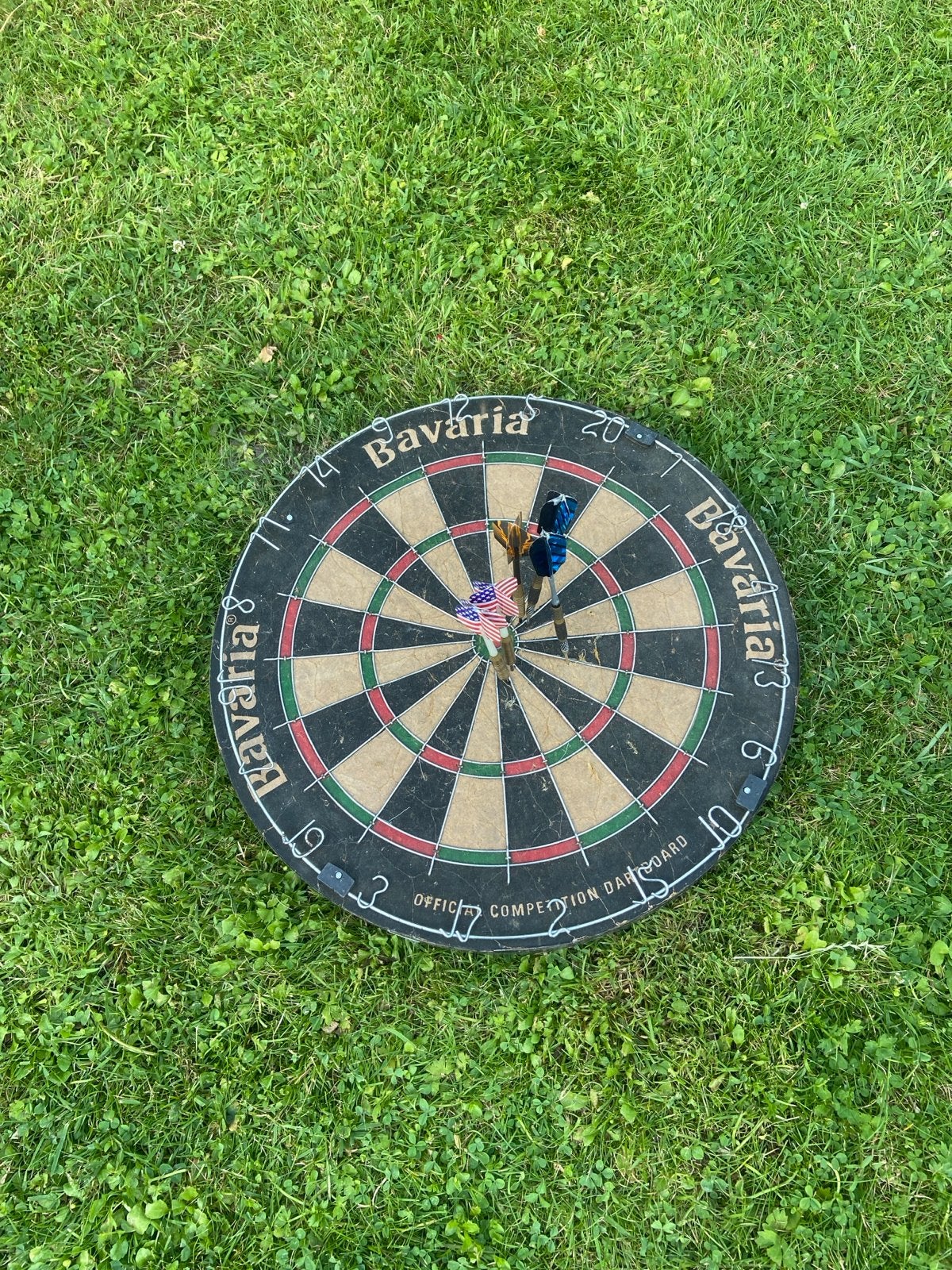 Bavaria dartbord met pijlen, Sport en Fitness, Darts, Ophalen, Gebruikt, Dartbord met pijlen