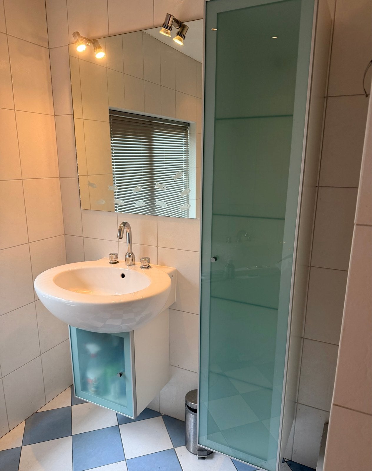 Villeroy & Boch wastafel, onderkast, spiegel en wandkast, Huis en Inrichting, Badkamer | Badkamermeubels, Ophalen, Minder dan 50 cm