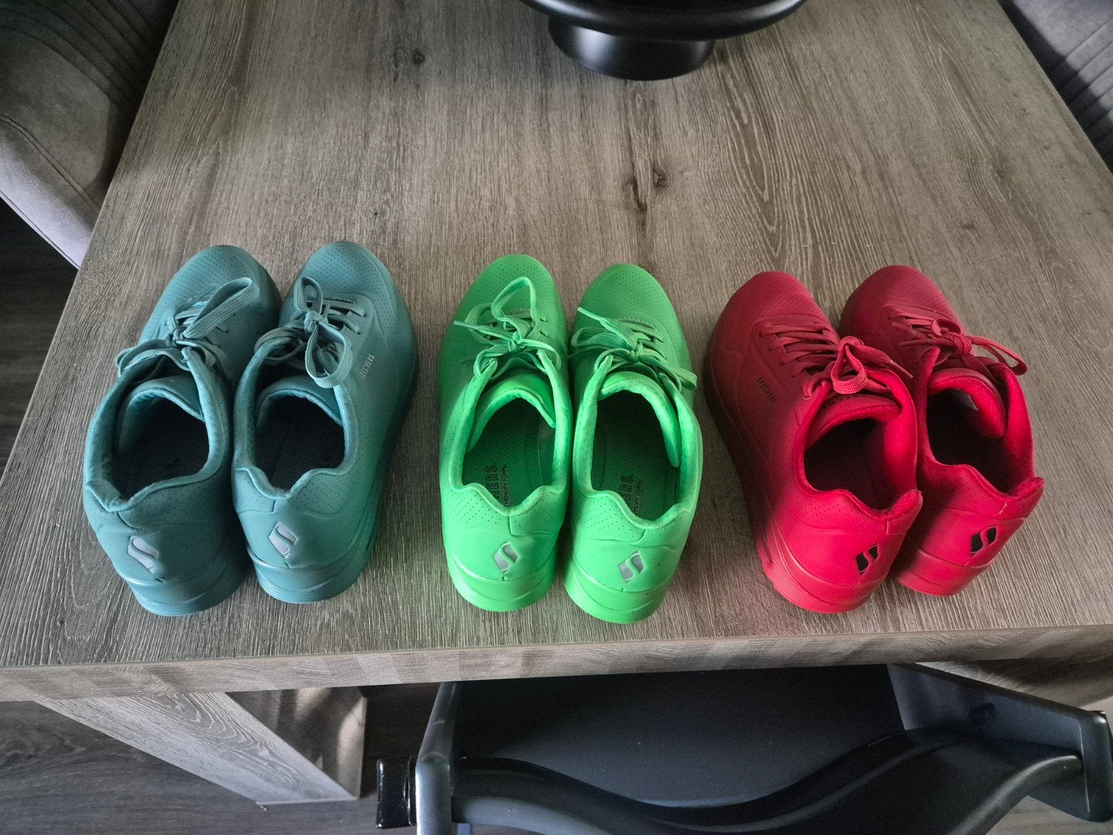 3 paar Skechers Uno maat 41 BIJNA GRATIS, Ophalen, Skechers, Sneakers of Gympen, Zo goed als nieuw