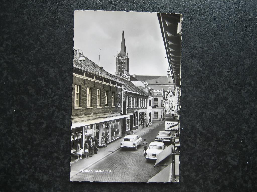 VENRAY Grotestraat met reclame Pelikan vulpen 1965, Ophalen of Verzenden, 1960 tot 1980, Limburg