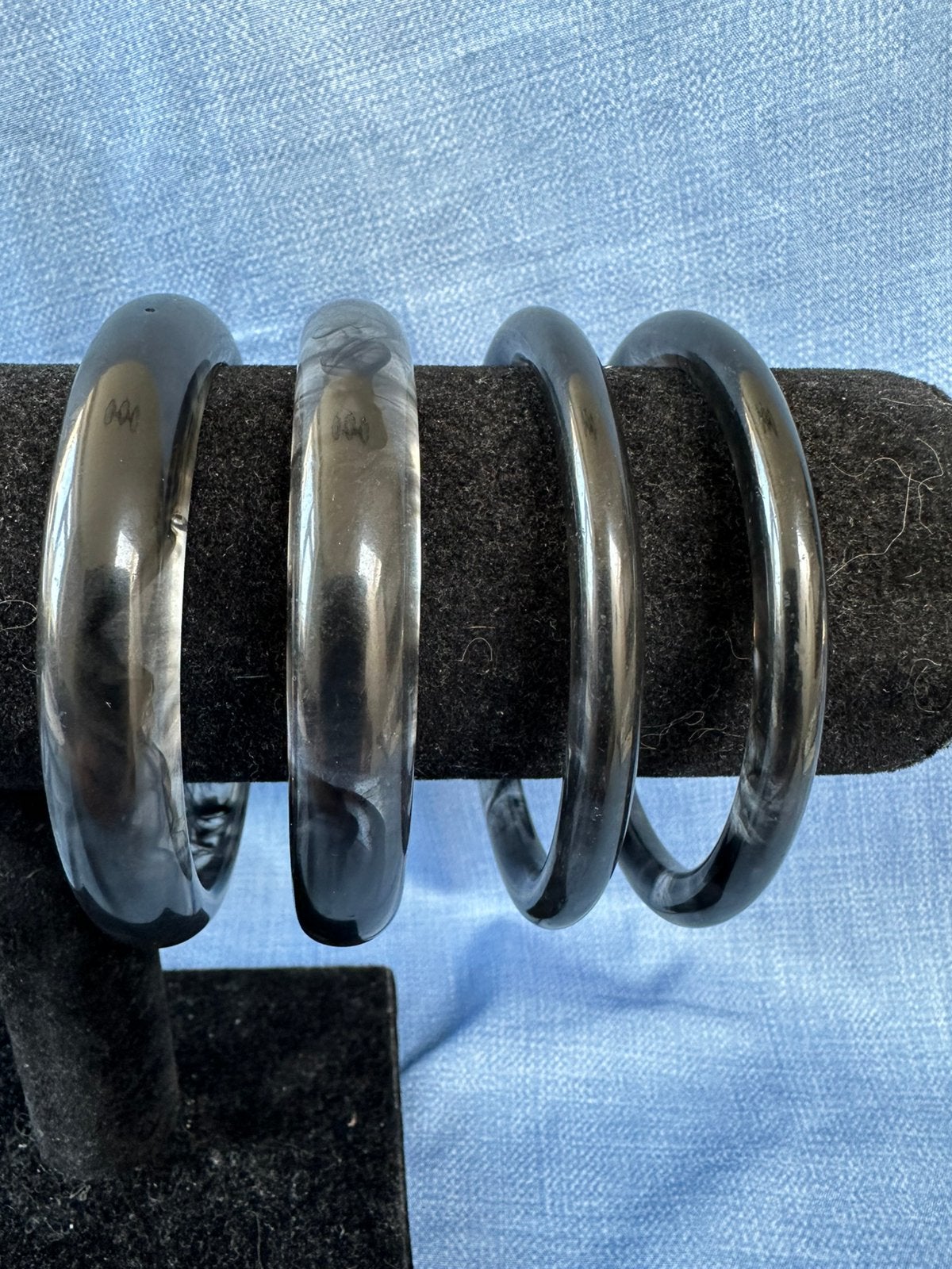 Bijzonder mooie set zwarte armbanden 4del, Ophalen of Verzenden, Nieuw, Zwart