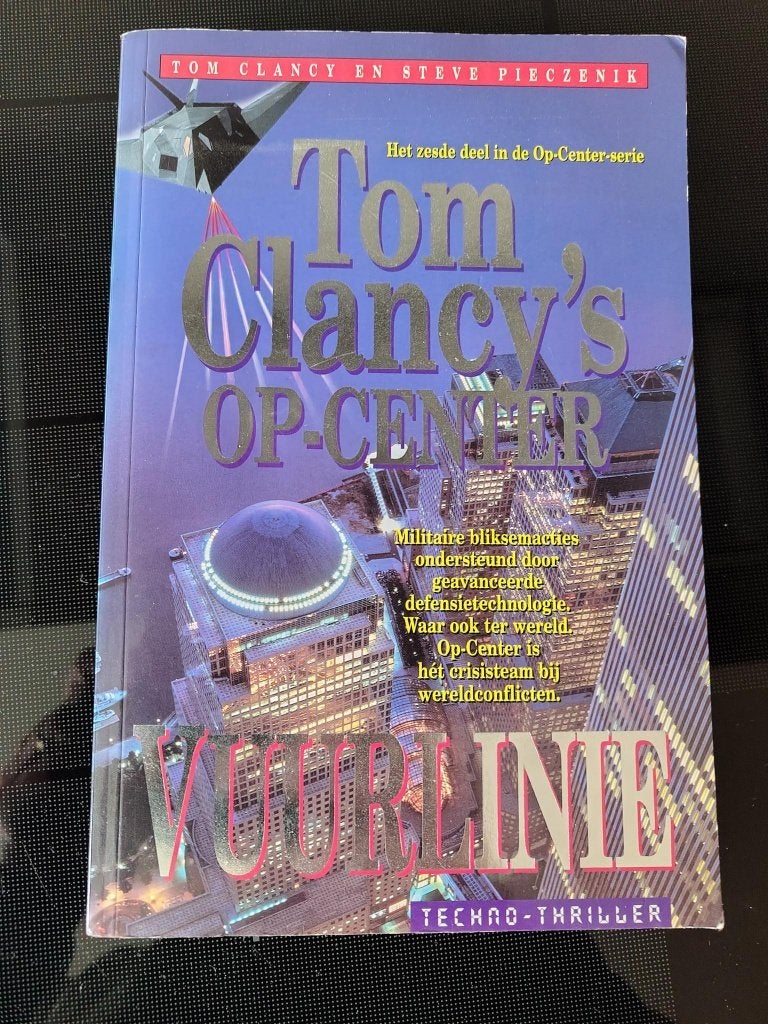 Tom Clancy's op-center: Vuurlinie - paperback., Boeken, Ophalen of Verzenden, Gelezen