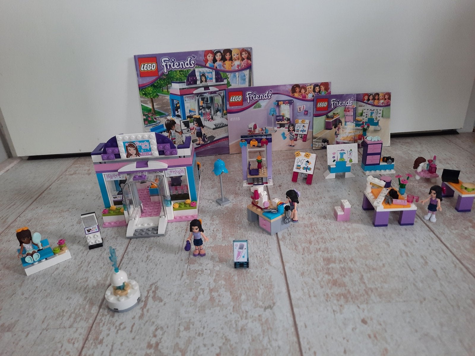 Lego friends 7 sets+ inhoud advent kalender, Ophalen of Verzenden, Zo goed als nieuw