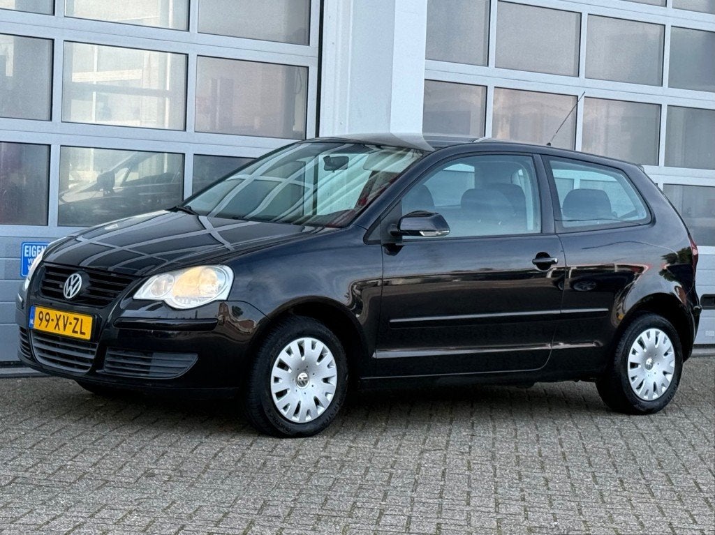 Volkswagen POLO 1.2-12V Optive Airco Cruise 1e eigenaar NW A, Auto's, Voorwielaandrijving, 540 kg, 1198 cc, Zwart