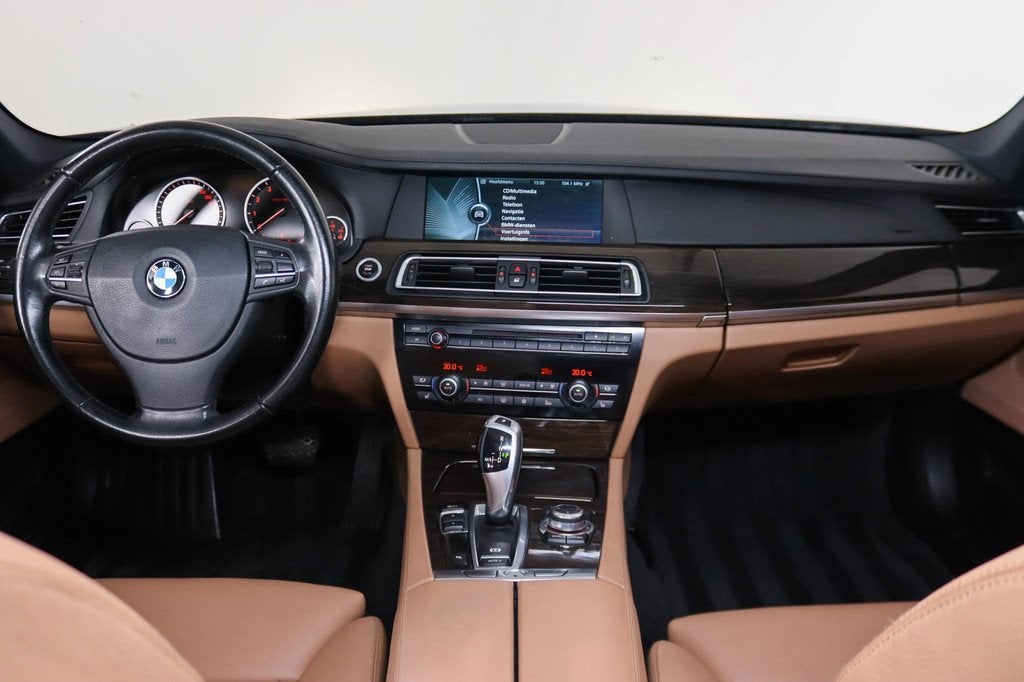 BMW 7-serie 750i High Executive Softclose, Leder, Memory, Sc, Automaat, Euro 5, Achterwielaandrijving, Gebruikt