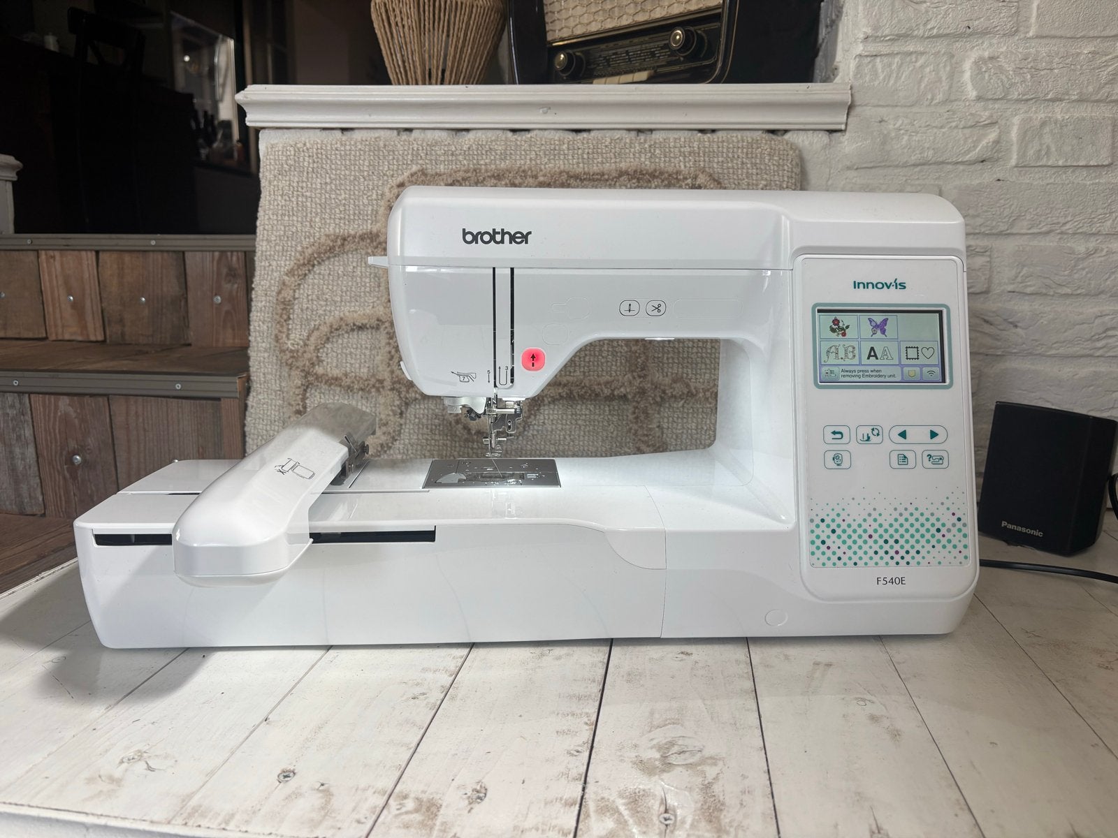 Brother Innov-is F540E borduurmachine - Nieuwstaat, Ophalen, Nieuw, Naaimachine, Brother
