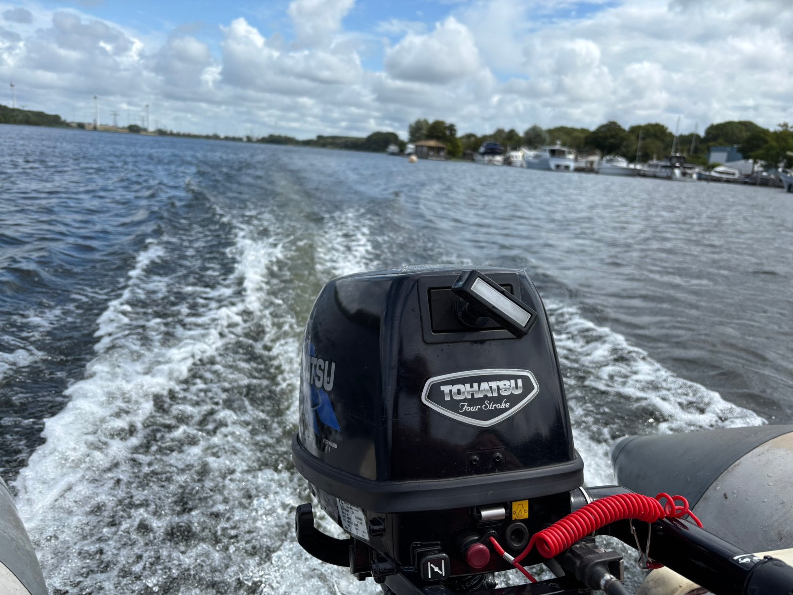 Tohatsu 6 pk 4 takt kortstaart, proefvaren mogelijk, Watersport en Boten, Ophalen, Nieuw, Motor en Techniek, Zeilboot of Motorboot