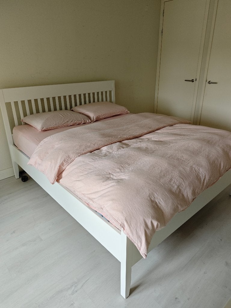 Bedframe Idanäs, Ophalen, Wit, Tweepersoons, Zo goed als nieuw