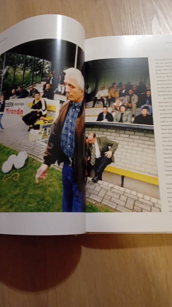 Boek Voetbal boek Bert van marwijk, Ophalen of Verzenden, Zo goed als nieuw, Sport
