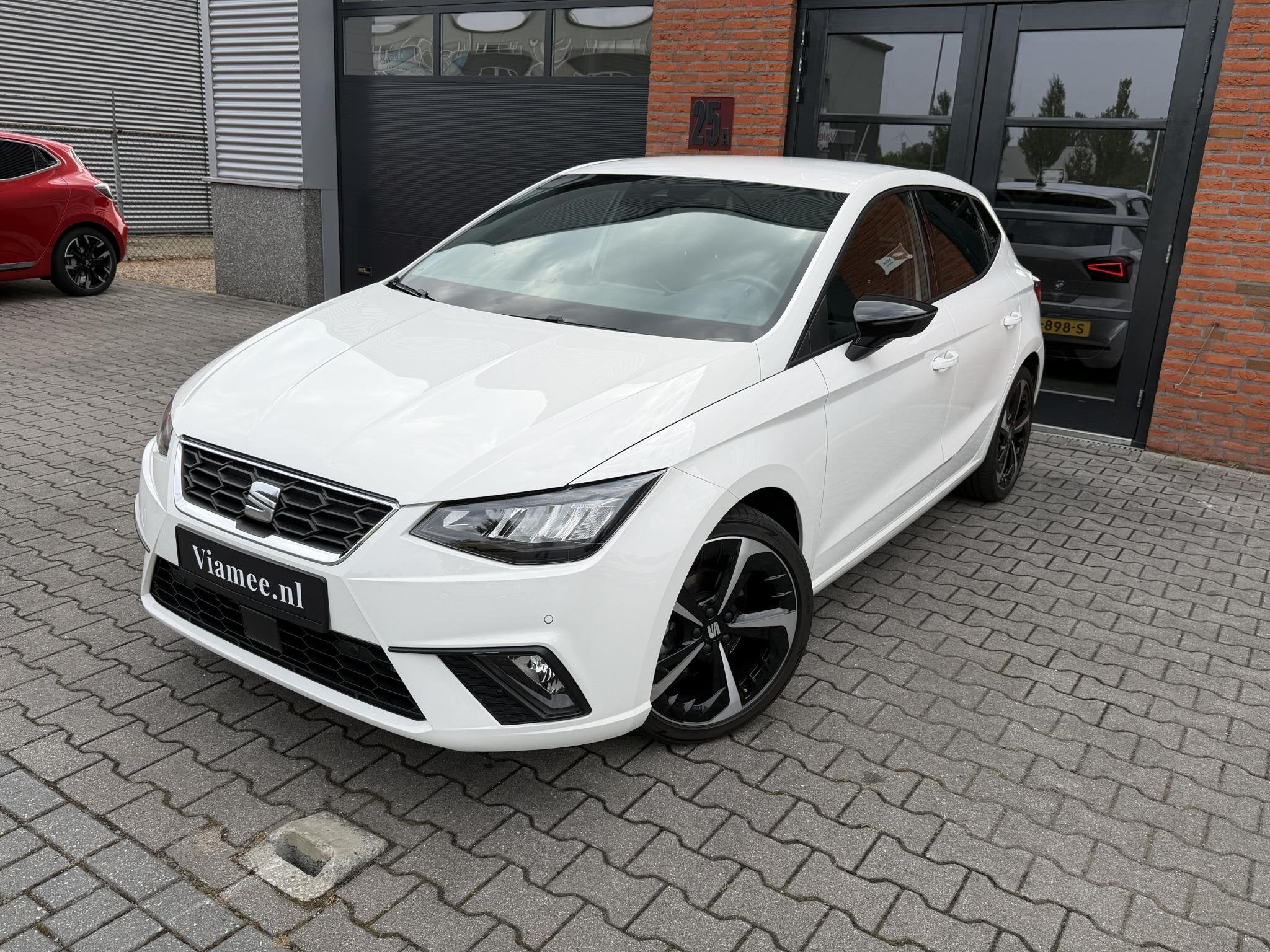SEAT Ibiza 1.0 EcoTSI FR Business Connect | Automaat | Camer, Gebruikt, Bedrijf, 3 cilinders, Automatische klimaatregeling