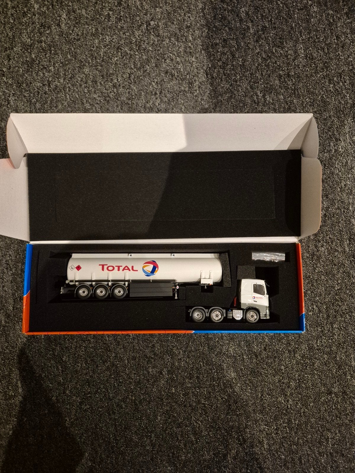 Tekno Volvo Total Nieuw, Ophalen of Verzenden, Nieuw, Bus of Vrachtwagen, Tekno