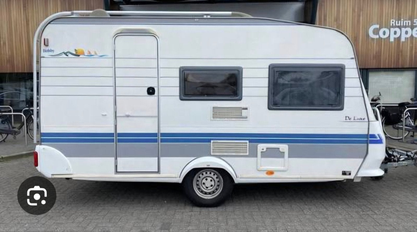 Hobby 400KB 2002, stapelbed uitvoering, Caravans en Kamperen, Hobby, Omvormbare zithoek, Fietsenrek, Treinzit