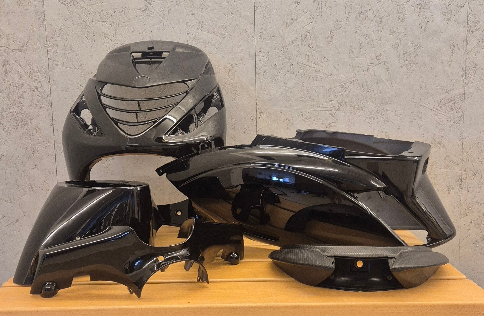 Piaggio Zip SP 5-delige kappenset zwart, Fietsen en Brommers, Brommeronderdelen | Scooters, Ophalen, Piaggio, Piaggio, Zo goed als nieuw