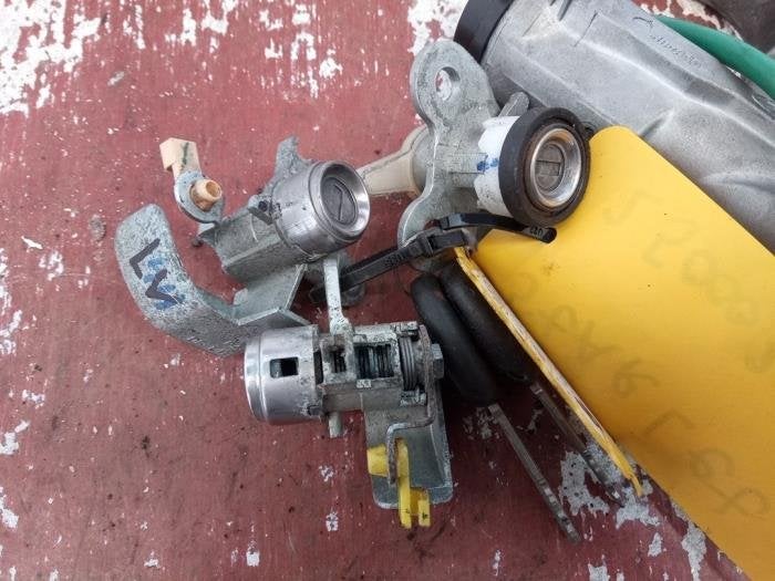 Slotenset van een Hyundai I10, Gebruikt, -, -, Ophalen of Verzenden