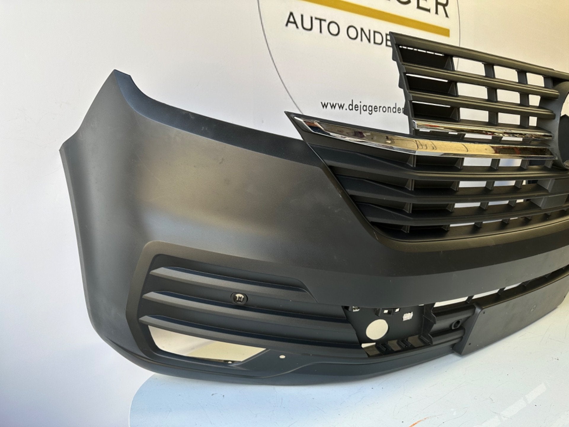 VW TRANSPORTER T6 FACELIFT VOORBUMPER BUMPER 7LA807221B, Gebruikt, Volkswagen, Volkswagen AG, Bumper