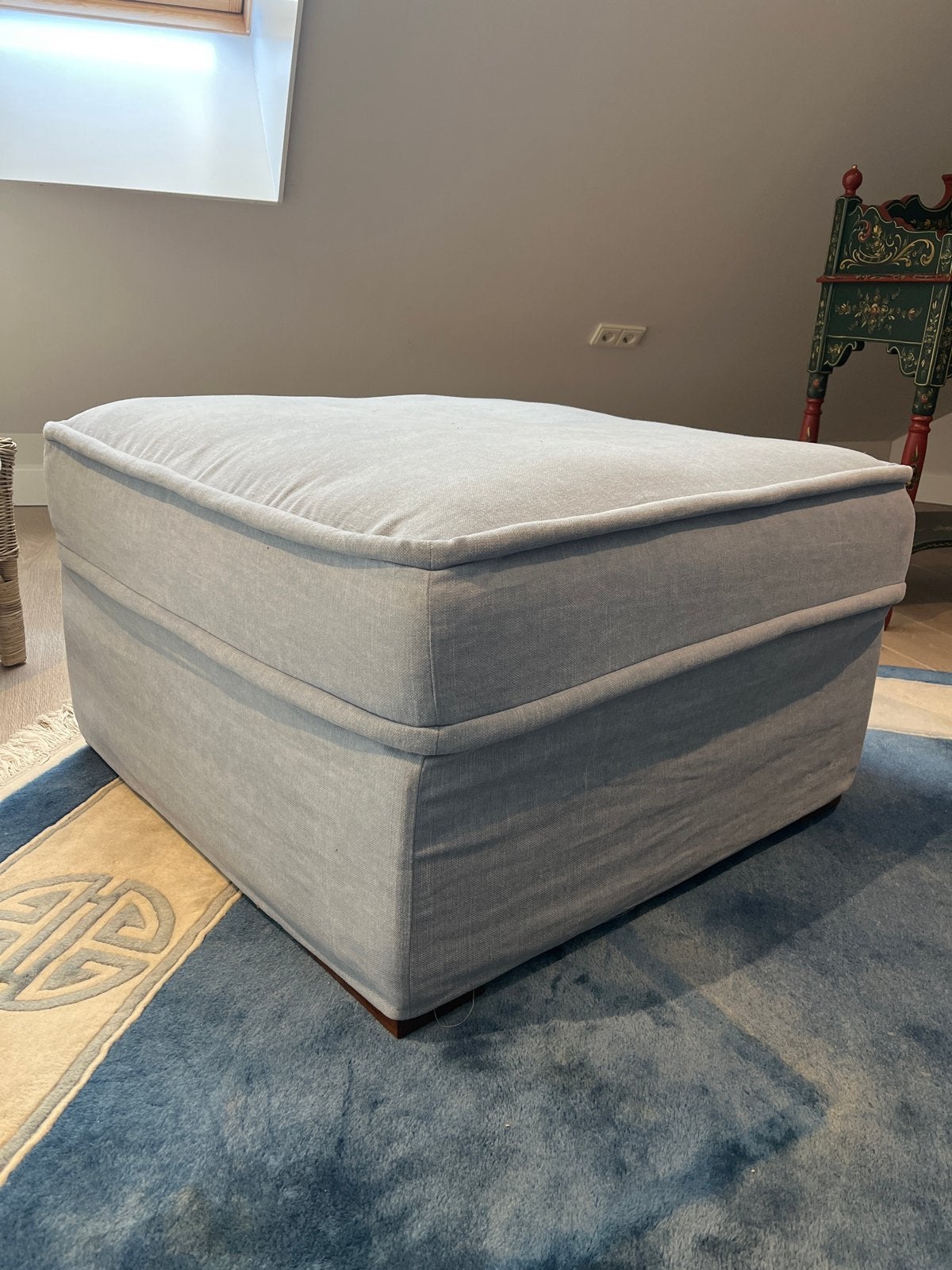 Nauwelijks gebruikte lichtblauwe Riviera Maison hocker, Ophalen, Vierkant, Nieuw, 75 tot 100 cm