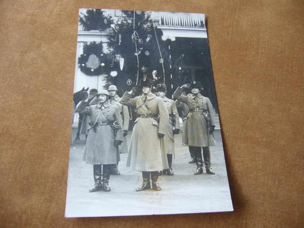 DEN HAAG = PRINS BERNARD DIE IN 1940 DEFILE AFNEEMT, Verzamelen, Ophalen of Verzenden, 1920 tot 1940, Ongelopen