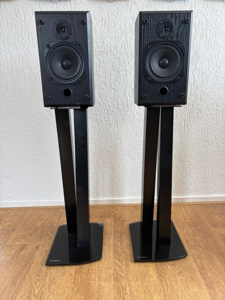 B&W V201 Boekenplank Speakers - Helder Geluid, Gebruikt, Ophalen of Verzenden, 60 tot 120 watt, Bowers & Wilkins (B&W)