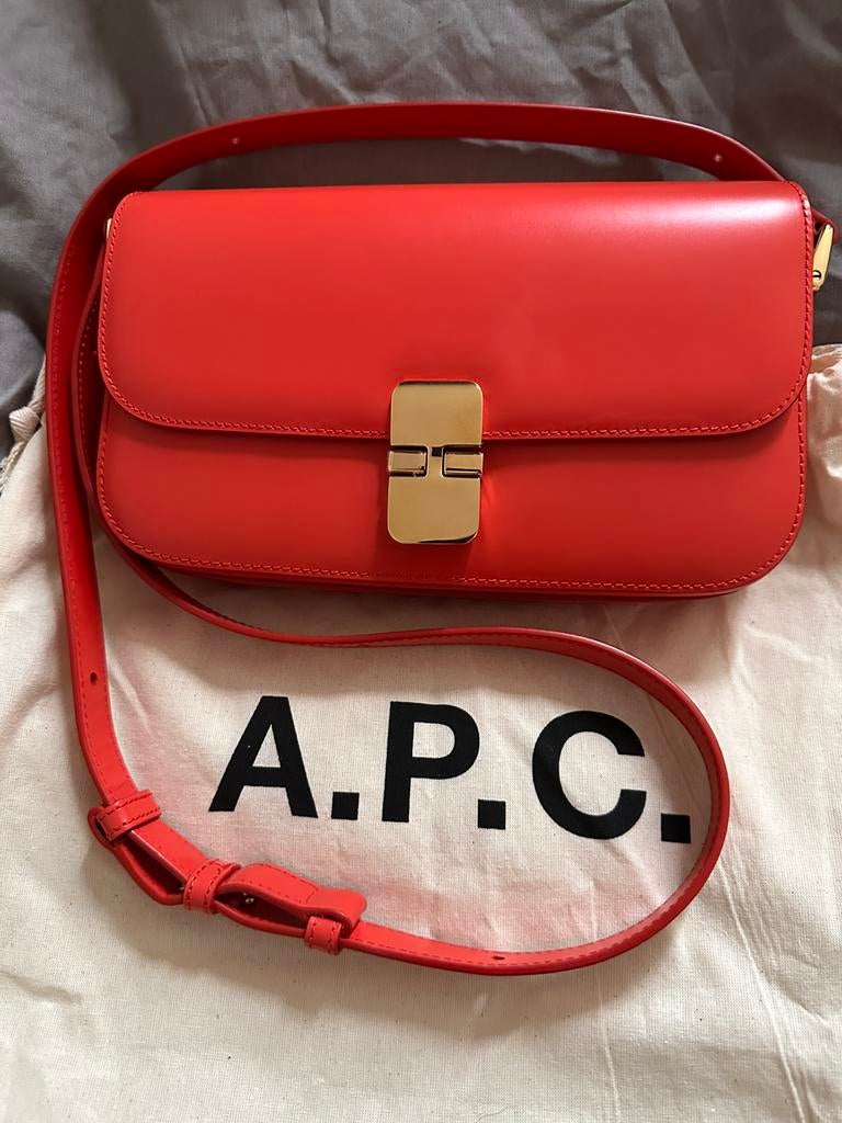 A.P.C. Grace Tas Schoudertas Poppy Red, Ophalen of Verzenden, Zo goed als nieuw, Rood