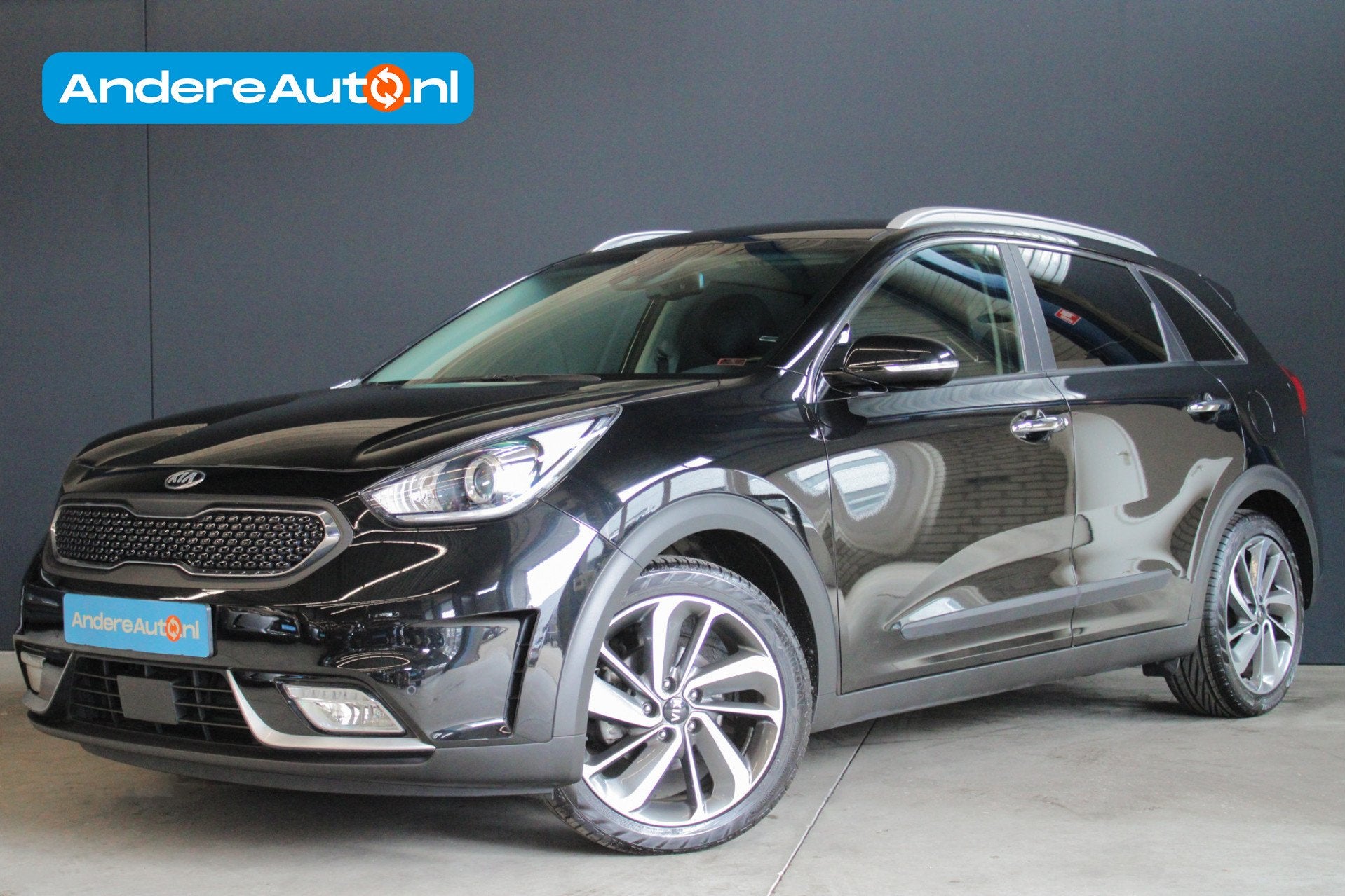 Kia Niro 1.6 GDi Hybrid ExecutiveLine |elek stoel|JBL|stuur/, Auto's, Dealer onderhouden, Gebruikt, Zwart, Leder