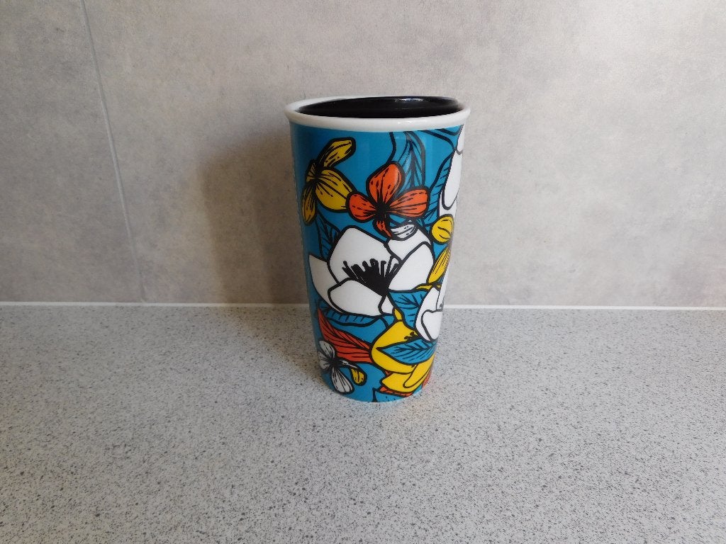 Thermo Mug 355 ml. Bloemen Starbucks, Huis en Inrichting, Keuken | Servies, Zo goed als nieuw, Overige stijlen, Starbucks, Porselein
