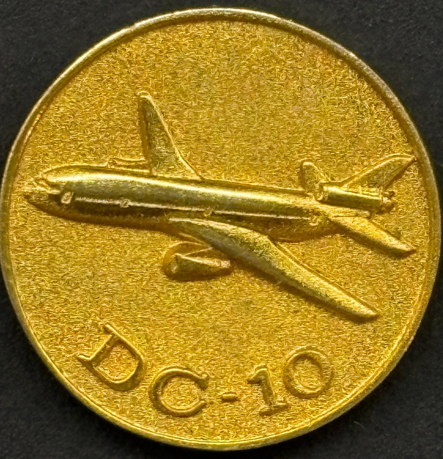 Prachtig vergulde pin van DC-10, Verzenden, Zo goed als nieuw