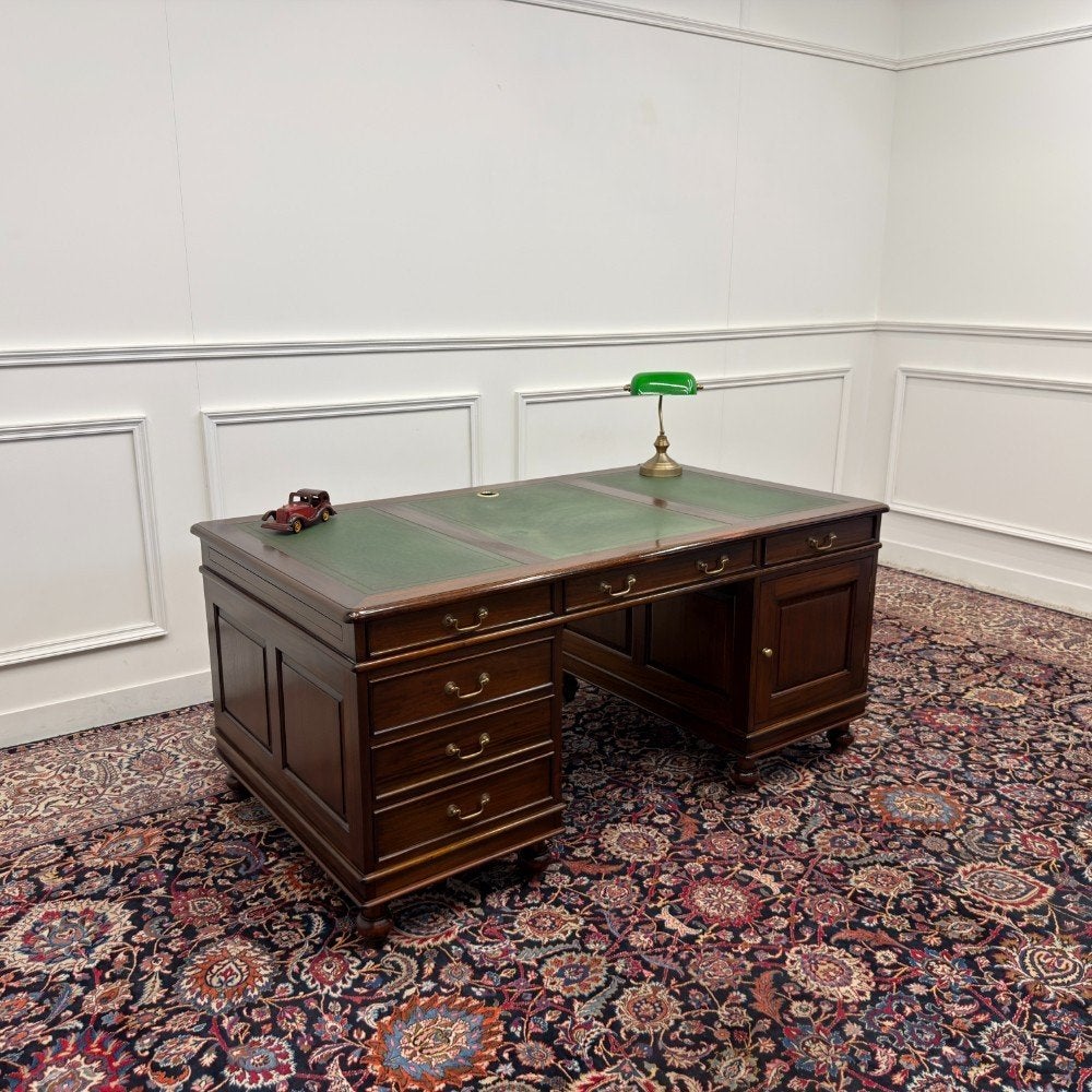 Groot Klassiek Engels Chesterfield Bureau, Ophalen