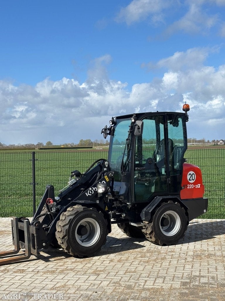 Giant g2300 extra HD Kubota rt220-2 ( 240 uur ), Zakelijke goederen, Machines en Bouw | Kranen en Graafmachines, -, Niet opgegeven