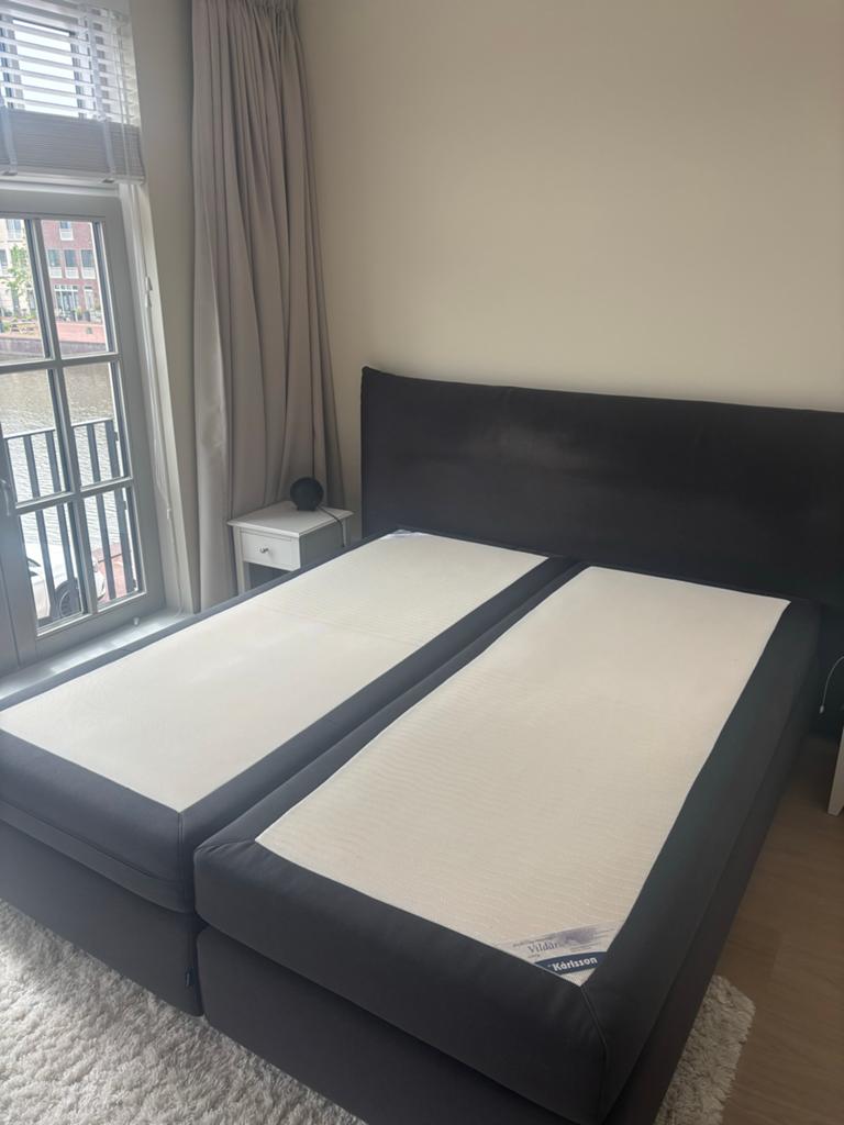 Karlsson boxspring tweepersoonsbed (210x180), Ophalen, Gebruikt, Tweepersoons, 180 cm