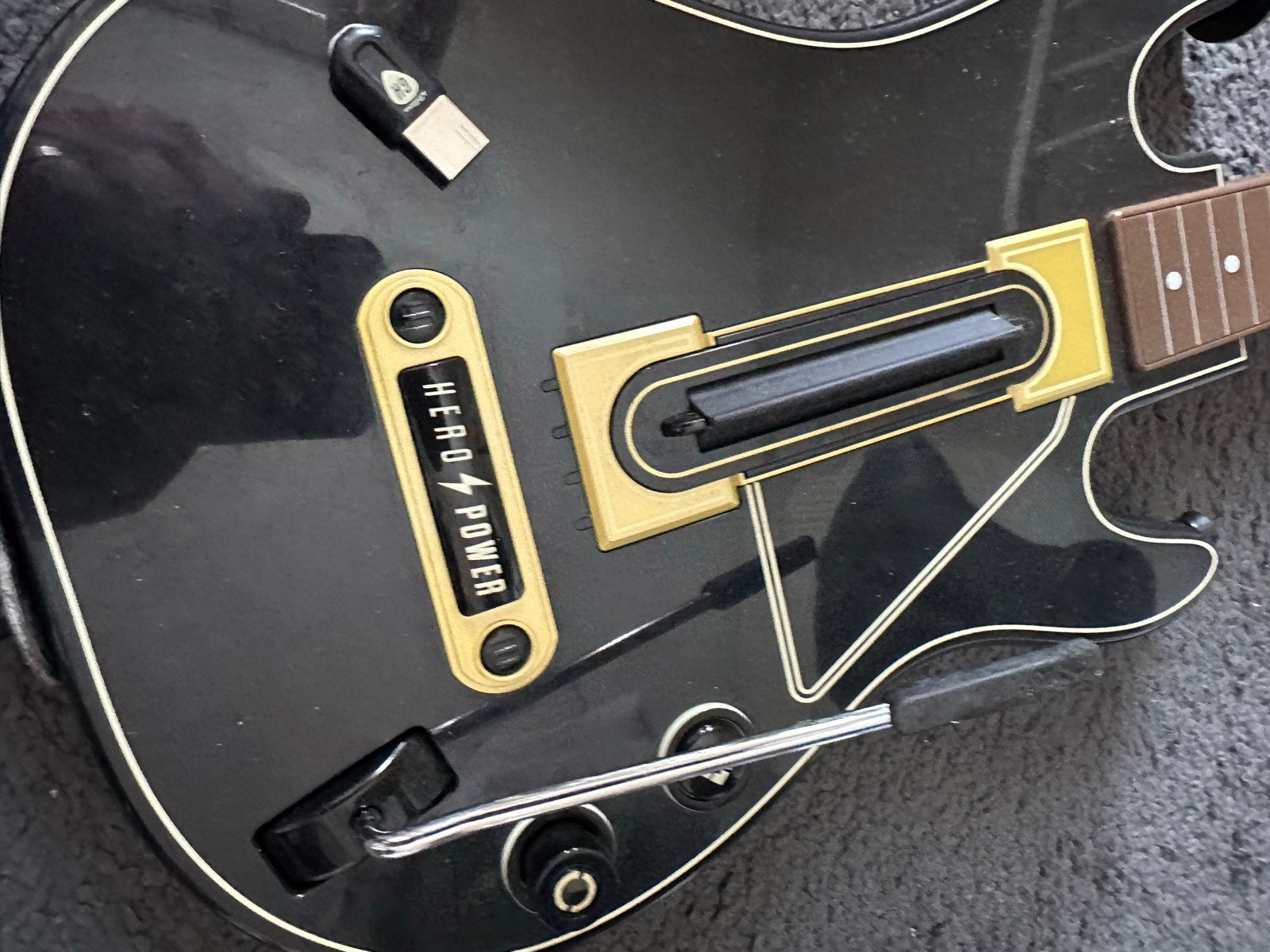 Guitar Hero gitaar met Dongel, voor PS3 en Wii U, Spelcomputers en Games, Verzenden, H, D, S