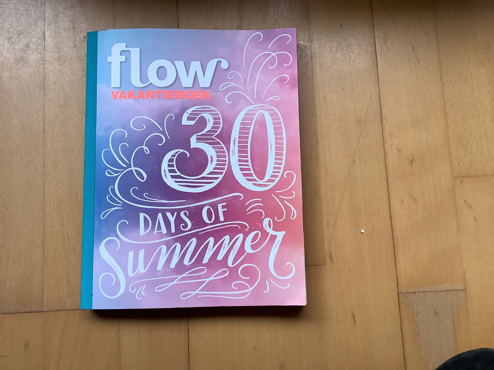 FLow vakantieboek incl. alle goodies, Ophalen of Verzenden