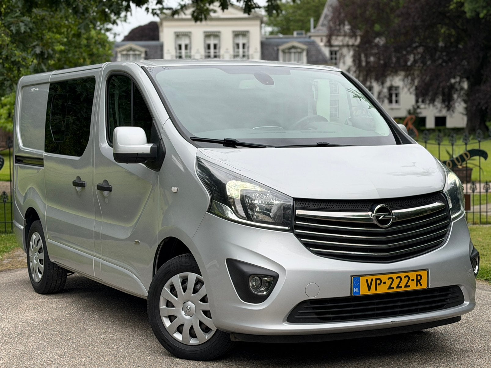 Opel Vivaro 1.6 D 88KW Sport 2015 Clima Cruise Navi Metal, Voorwielaandrijving, Euro 5, Zwart, 4 cilinders