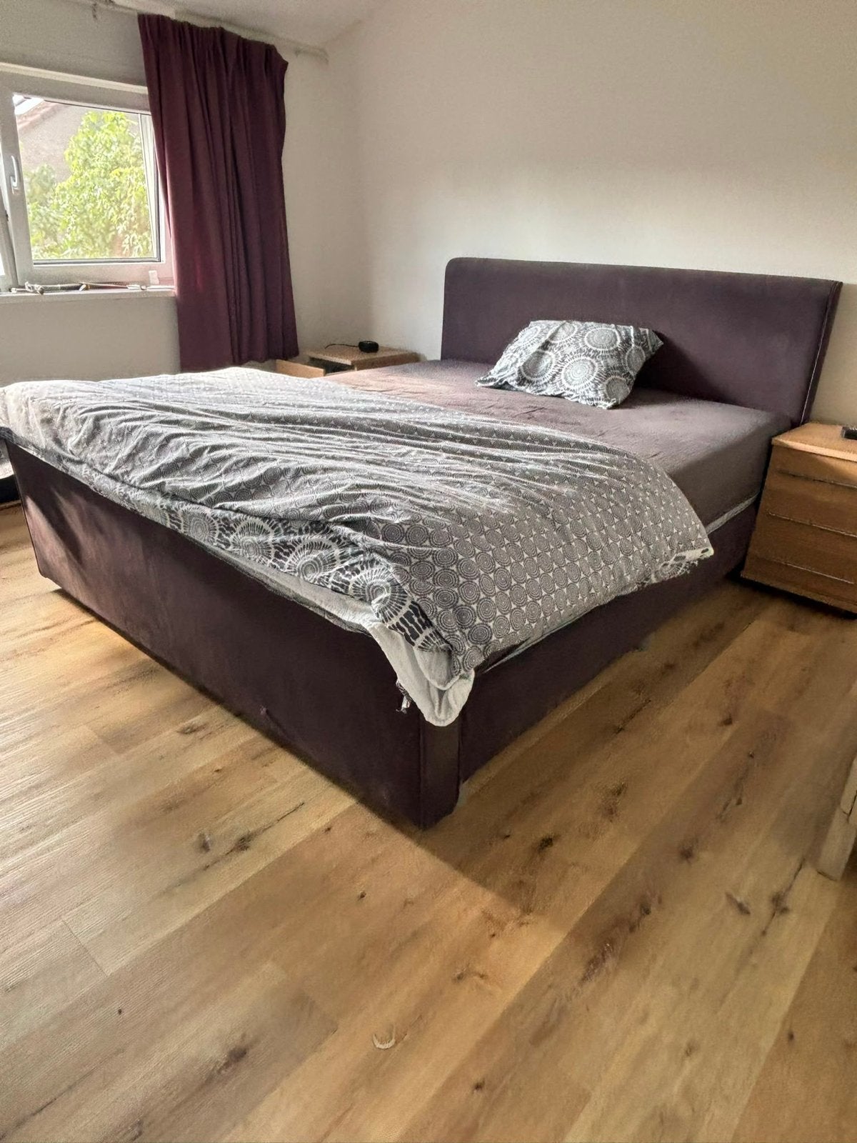Boxspring 180x200 gratis af te halen, Huis en Inrichting, Slaapkamer | Bedden, Gebruikt, Zwart, Tweepersoons, Ophalen of Verzenden