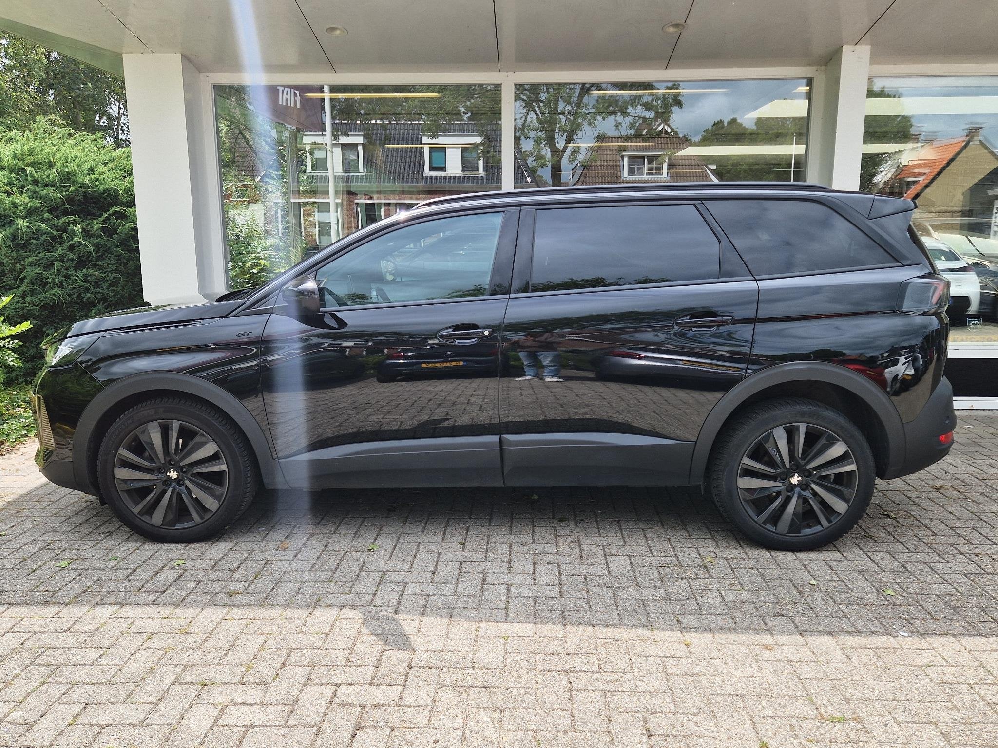 Peugeot 5008 1.2T 130pk Automaat GT | Black Pack | Elektr. a, Auto's, Gebruikt, Euro 6, 1199 cc, Zwart
