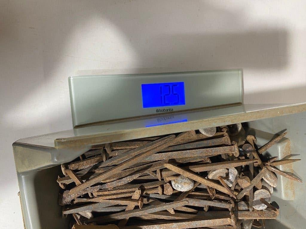Oude smeedijzeren nagels, spijkers,, Ophalen of Verzenden, Nieuw, 50 tot 100 mm, Spijkers