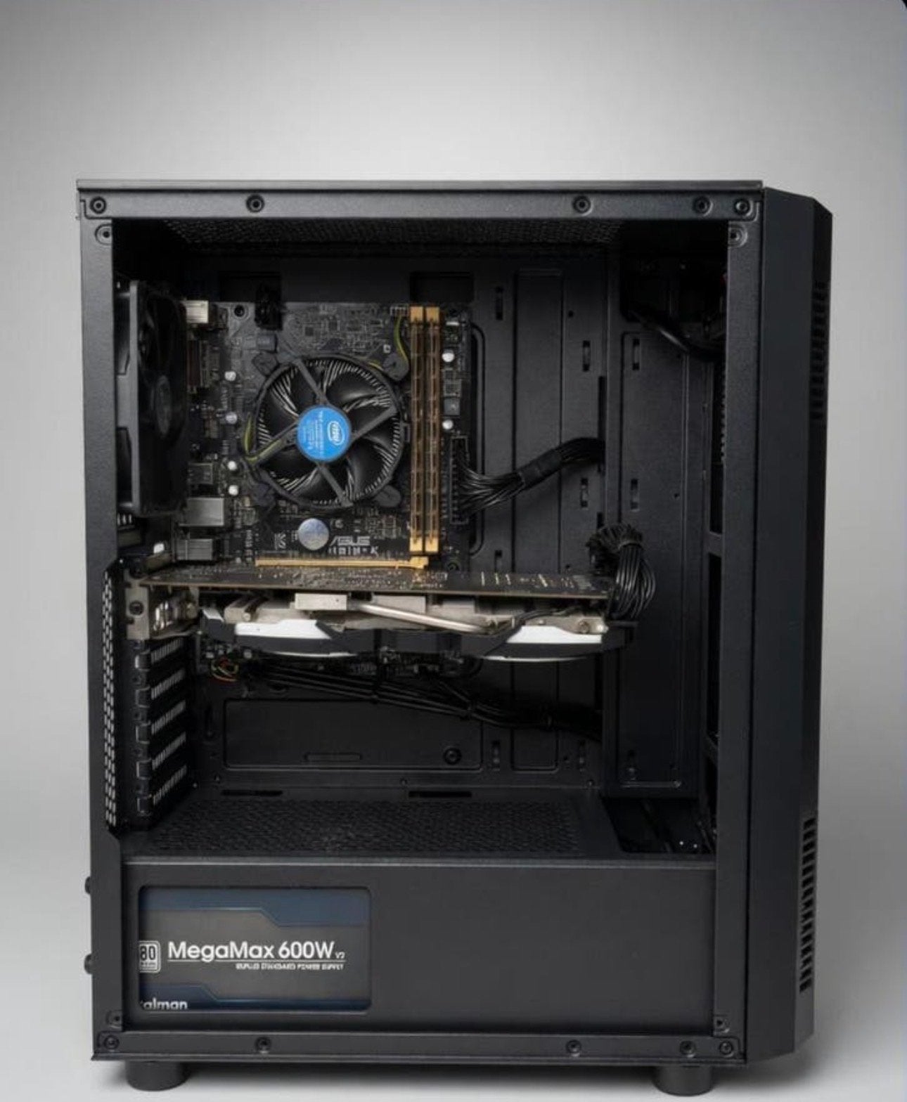 Gaming PC i5-4460 GTX 1060 6GB 16GB RAM SSD+HDD, Computers en Software, Desktop Pc's, Zo goed als nieuw, 3 tot 4 Ghz, SSD, 16 GB