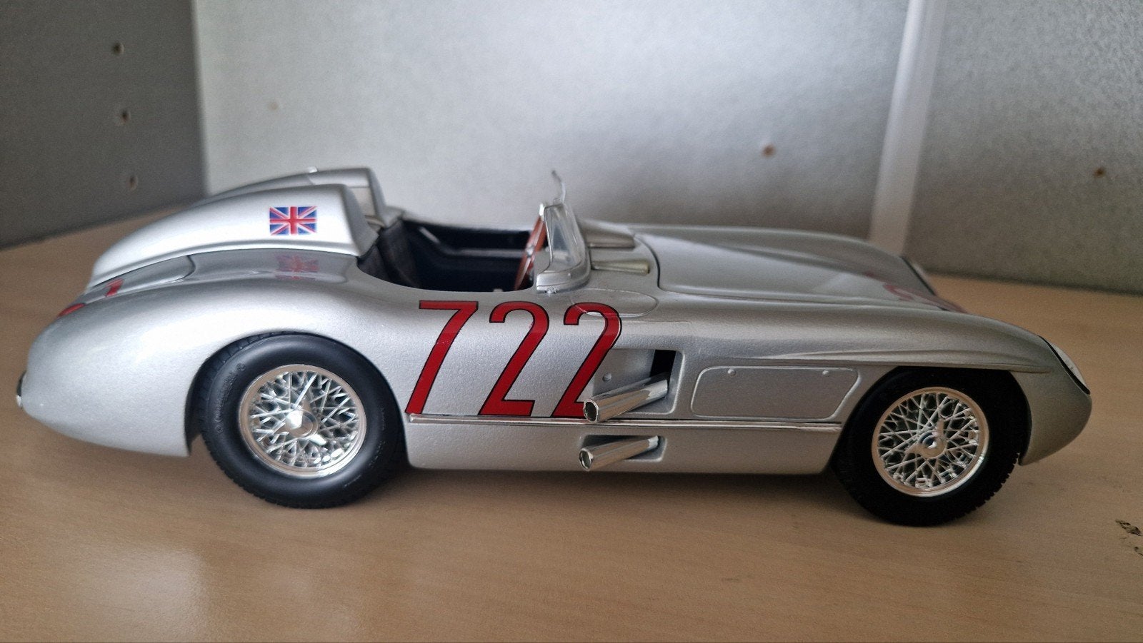 Maisto Mercedes-Benz 300 SLR '722' schaalmodel 1:18, Hobby en Vrije tijd, Modelauto's | 1:18, Ophalen of Verzenden, Zo goed als nieuw