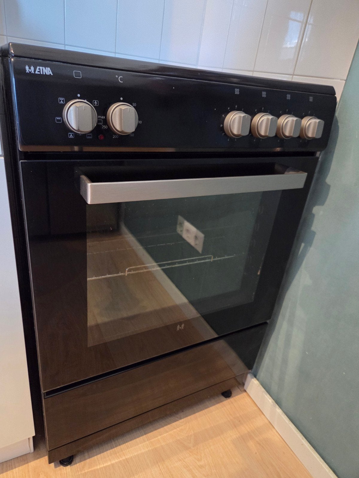 ETNA Fornuis met Oven - Inductie - Zwart, Vrijstaand, Ophalen, Oven, 60 cm of meer, Zo goed als nieuw