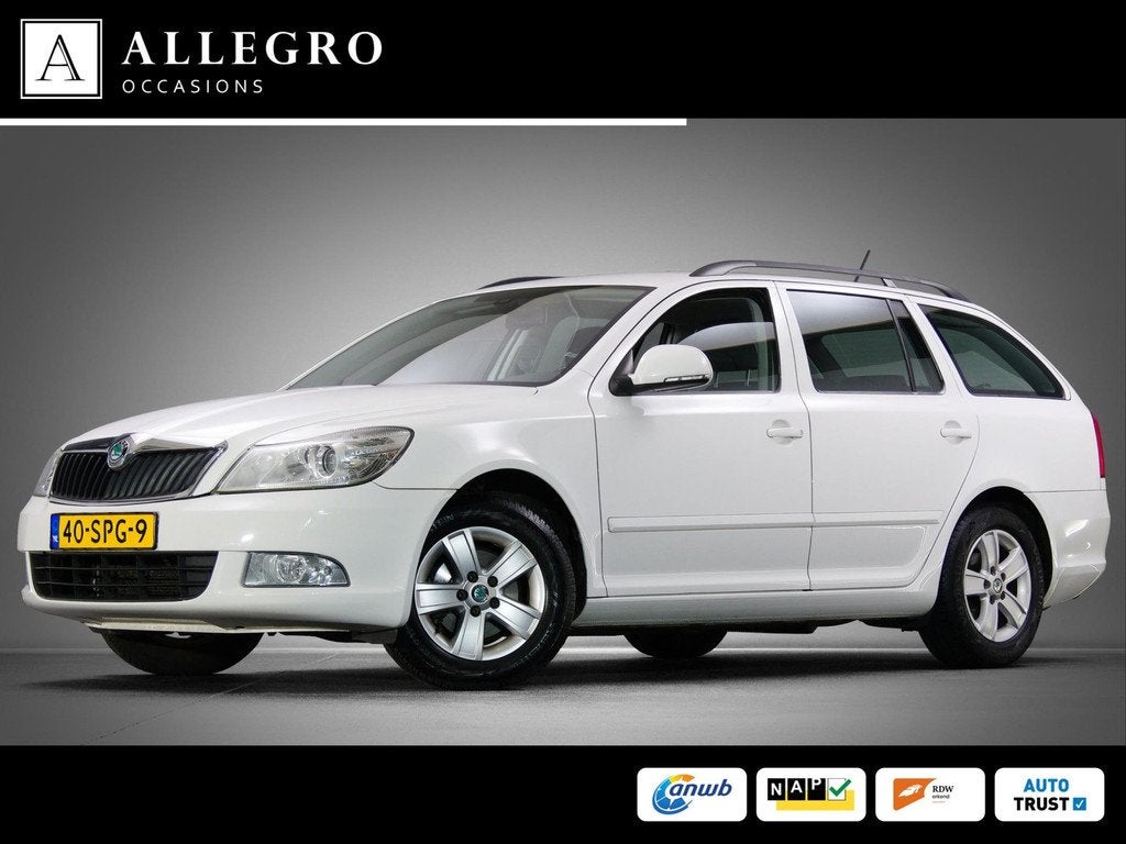 Skoda Octavia Combi 1.2 TSI Ambition Business Line (NAVIGATI, Auto's, Skoda, Euro 5, Stof, Gebruikt, Zwart