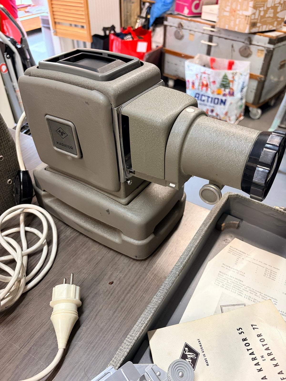 Vintage Agfa Karator diaprojector ( jaren 50-60), Verzamelen, Ophalen, 1940 tot 1960, Projector