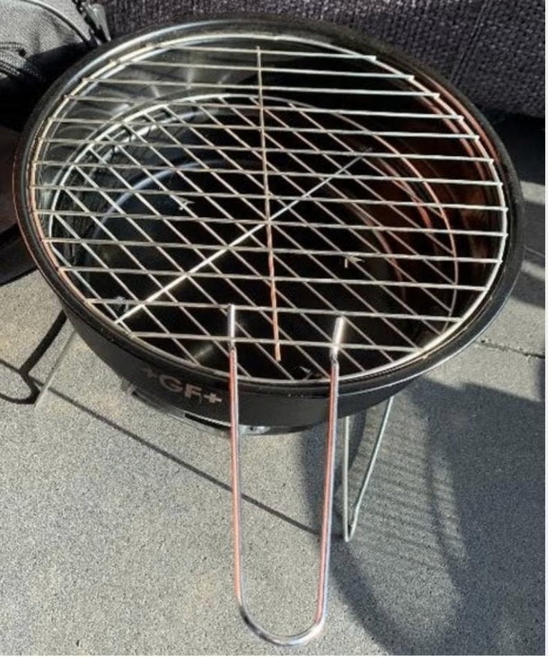 Compacte BBQ voor picknicks, kamperen of strand, Ophalen of Verzenden, Gebruikt, Onbekend