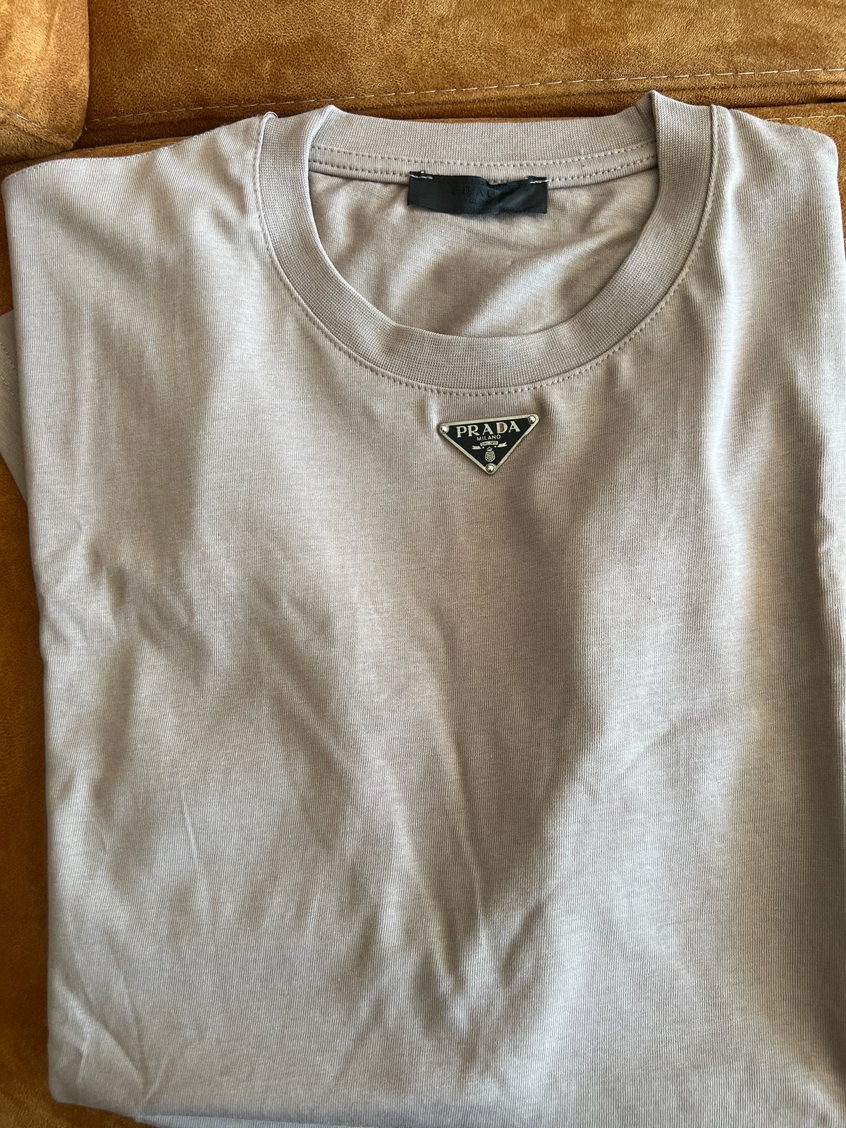 Prada T-shirt - Beige - Maat XL, Ophalen of Verzenden, Zo goed als nieuw, Maat 56/58 (XL), Beige