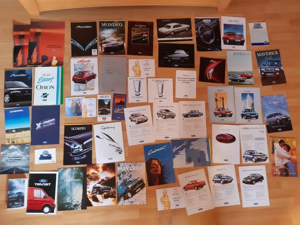 partij verzameling Ford autofolders, Verzenden, Zo goed als nieuw, Overige merken